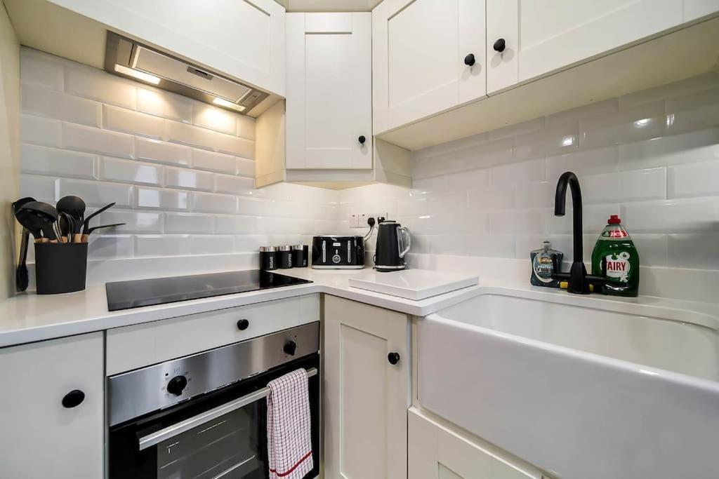 Ardoyne Lodge 'Sleeping 4 Guests' Belfast Ngoại thất bức ảnh